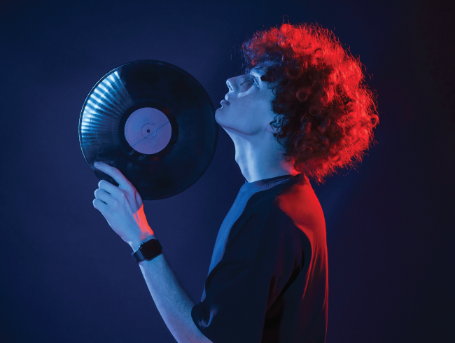VINYL SATURDAYS