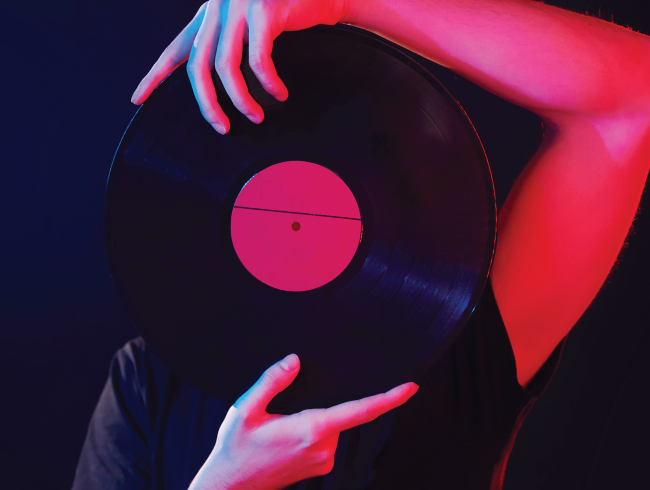 VINYL SATURDAYS